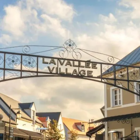 Apartment L'emeraude - Disney, Paris & Rer A 5 Min Bussy-Saint-Georges