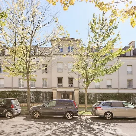 L'emeraude - Disney, Paris & Rer A 5 Min Apartment Bussy-Saint-Georges